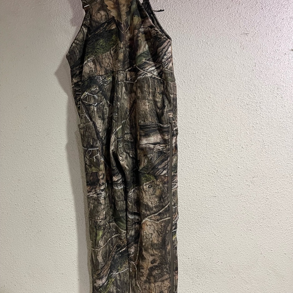 Camouflage Hunting Overalls - Picture 3 of 8